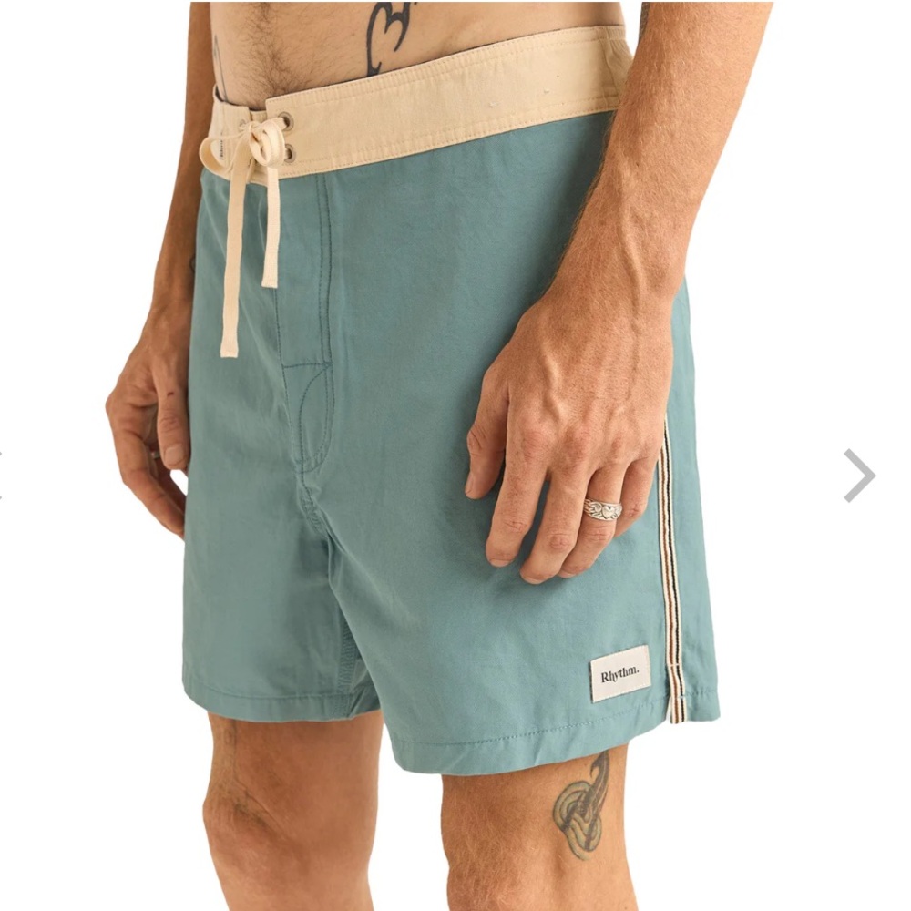 NWT RHYTHM HERITAGE 16" MEN'S BOARDSHORTS - DESERT GRASS‎